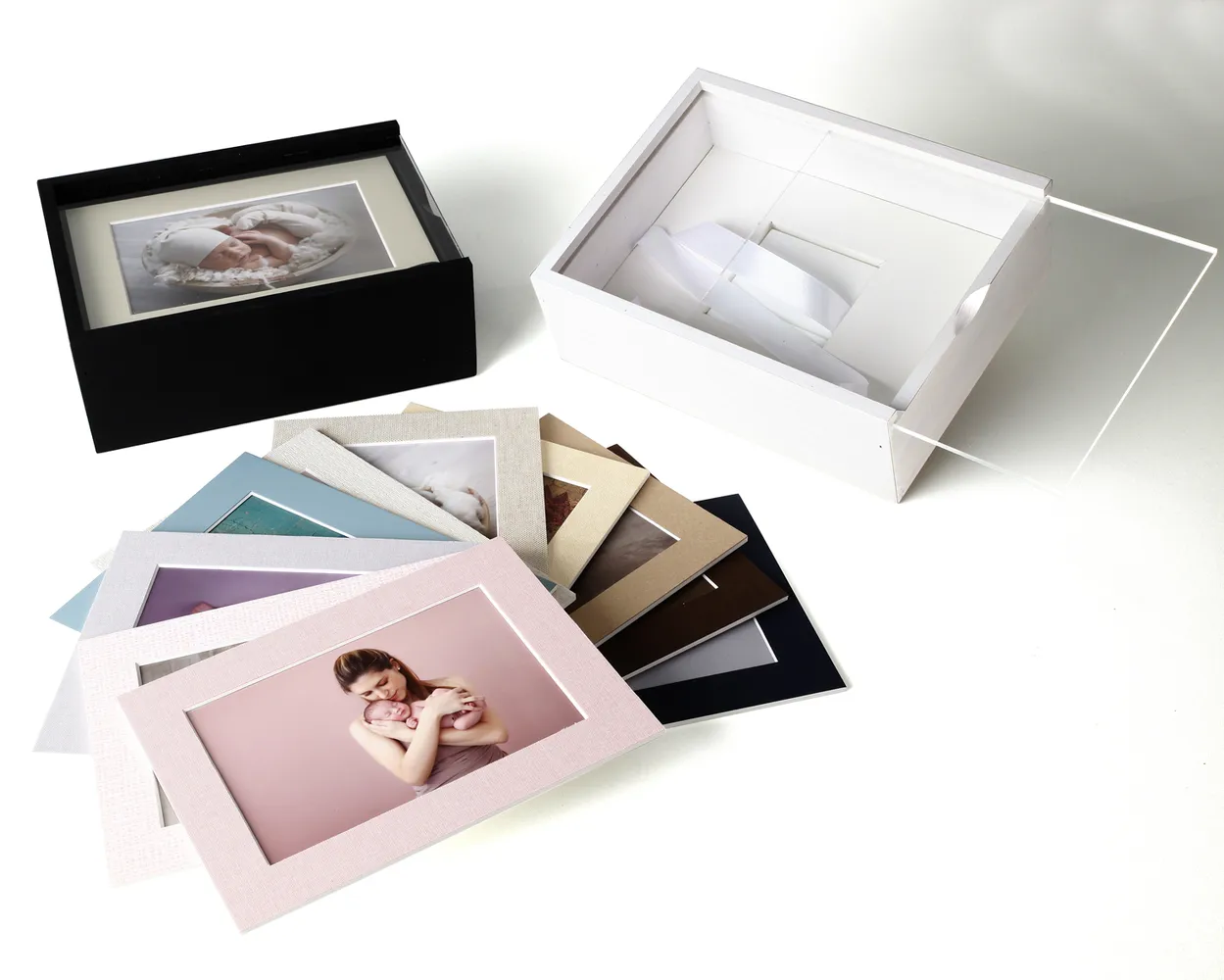 Caja de madera con tapa metacrilato y Passe Partout